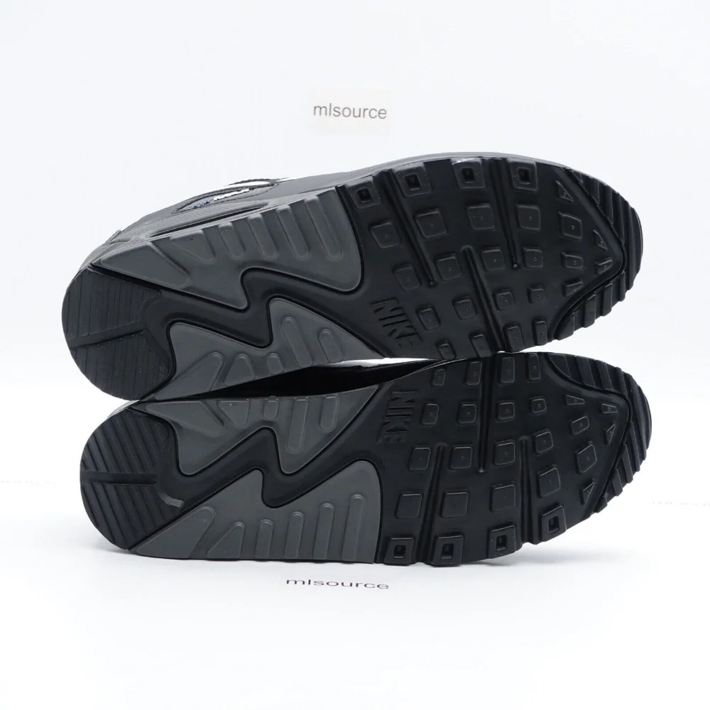 NEW Size 10 Men's Nike Air Max 90 J22 Sneakers DR0145-002 Black/White/Marina